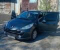 Серый Пежо 207, объемом двигателя 1.4 л и пробегом 250 тыс. км за 4400 $, фото 1 на Automoto.ua