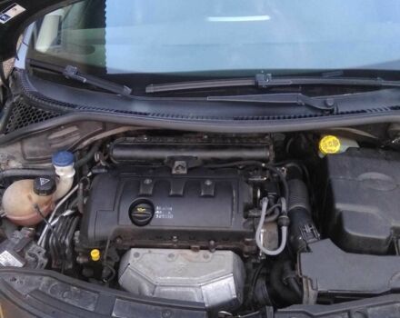 Серый Пежо 207, объемом двигателя 0 л и пробегом 250 тыс. км за 4500 $, фото 2 на Automoto.ua
