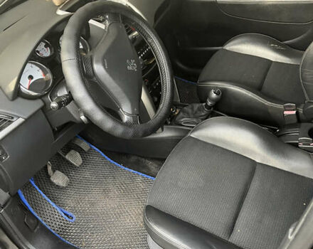 Пежо 207 2008 у Новомосковске на Automoto.ua Сірий Пежо 207, об'ємом двигуна 1.6 л та пробігом 260 тис. км за 6300 $, фото 5 на Automoto.ua