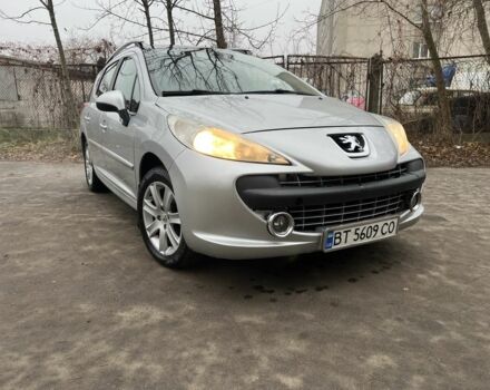 Серый Пежо 207, объемом двигателя 1.6 л и пробегом 253 тыс. км за 3950 $, фото 1 на Automoto.ua