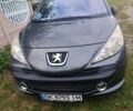 Серый Пежо 207, объемом двигателя 1.6 л и пробегом 186 тыс. км за 5200 $, фото 5 на Automoto.ua