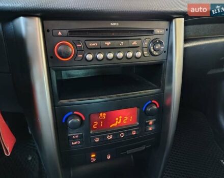 Серый Пежо 207, объемом двигателя 1.6 л и пробегом 271 тыс. км за 4150 $, фото 45 на Automoto.ua