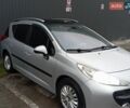 Серый Пежо 207, объемом двигателя 1.6 л и пробегом 180 тыс. км за 4300 $, фото 1 на Automoto.ua