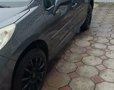 Серый Пежо 207, объемом двигателя 1.6 л и пробегом 118 тыс. км за 5200 $, фото 4 на Automoto.ua