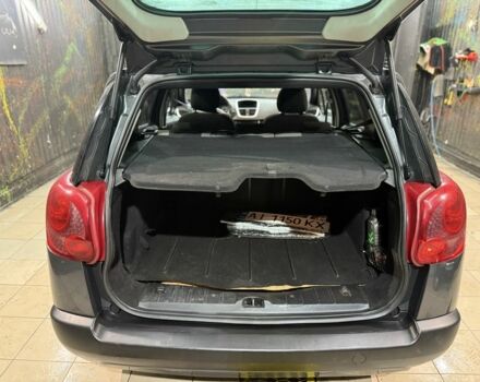 Серый Пежо 207, объемом двигателя 1.4 л и пробегом 200 тыс. км за 3900 $, фото 11 на Automoto.ua