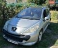 Серый Пежо 207, объемом двигателя 1.6 л и пробегом 201 тыс. км за 4500 $, фото 1 на Automoto.ua