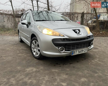 Серый Пежо 207, объемом двигателя 1.6 л и пробегом 253 тыс. км за 3950 $, фото 1 на Automoto.ua