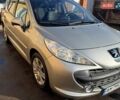 Серый Пежо 207, объемом двигателя 1.6 л и пробегом 177 тыс. км за 5500 $, фото 1 на Automoto.ua