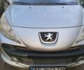 Сірий Пежо 207, об'ємом двигуна 1.6 л та пробігом 190 тис. км за 4200 $, фото 1 на Automoto.ua