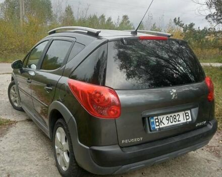 Серый Пежо 207, объемом двигателя 1.6 л и пробегом 211 тыс. км за 4600 $, фото 6 на Automoto.ua