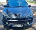 Серый Пежо 207, объемом двигателя 1.6 л и пробегом 179 тыс. км за 4900 $, фото 1 на Automoto.ua