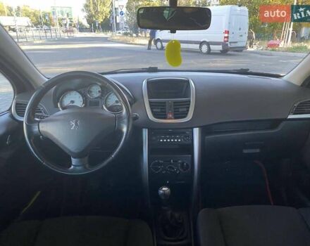 Серый Пежо 207, объемом двигателя 1.6 л и пробегом 229 тыс. км за 5500 $, фото 26 на Automoto.ua