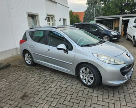 Серый Пежо 207, объемом двигателя 1.6 л и пробегом 240 тыс. км за 4500 $, фото 1 на Automoto.ua