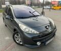 Серый Пежо 207, объемом двигателя 1.6 л и пробегом 265 тыс. км за 5500 $, фото 1 на Automoto.ua
