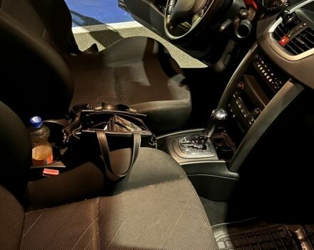 Серый Пежо 207, объемом двигателя 1.6 л и пробегом 127 тыс. км за 5400 $, фото 10 на Automoto.ua