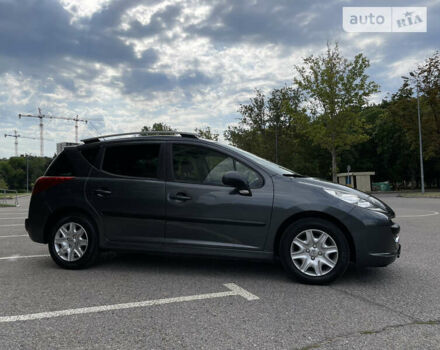 Сірий Пежо 207, об'ємом двигуна 1.6 л та пробігом 250 тис. км за 5250 $, фото 3 на Automoto.ua