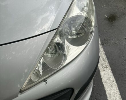 Серый Пежо 207, объемом двигателя 1.4 л и пробегом 205 тыс. км за 3500 $, фото 1 на Automoto.ua