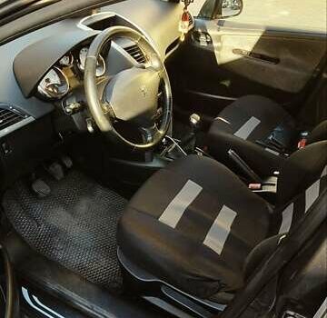 Серый Пежо 207, объемом двигателя 1.6 л и пробегом 272 тыс. км за 5200 $, фото 2 на Automoto.ua