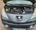 Сірий Пежо 207, об'ємом двигуна 1.4 л та пробігом 430 тис. км за 3600 $, фото 1 на Automoto.ua