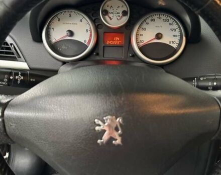 Серый Пежо 207, объемом двигателя 1.6 л и пробегом 340 тыс. км за 5200 $, фото 1 на Automoto.ua