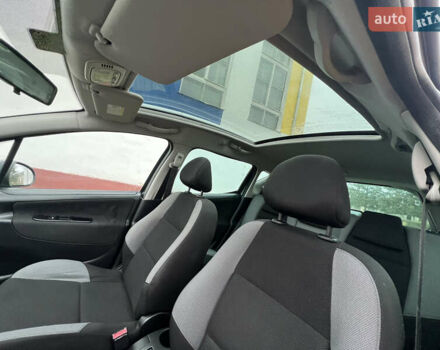 Серый Пежо 207, объемом двигателя 1.4 л и пробегом 126 тыс. км за 4800 $, фото 24 на Automoto.ua