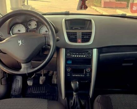 Серый Пежо 207, объемом двигателя 1.6 л и пробегом 227 тыс. км за 5300 $, фото 13 на Automoto.ua