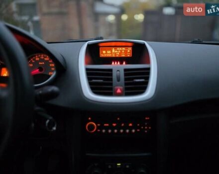 Пежо 207 2009 в Житомире на Automoto.ua Серый Пежо 207, объемом двигателя 1.6 л и пробегом 267 тыс. км за 4999 $, фото 8 на Automoto.ua