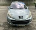 Серый Пежо 207, объемом двигателя 1.6 л и пробегом 350 тыс. км за 2807 $, фото 1 на Automoto.ua