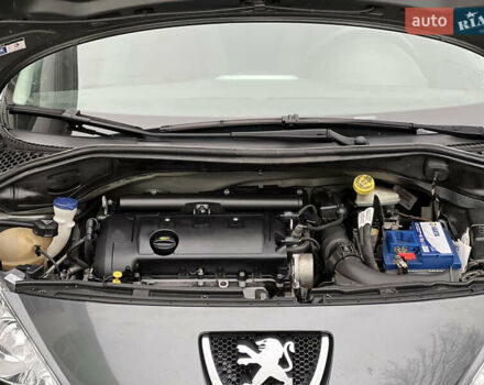 Серый Пежо 207, объемом двигателя 1.4 л и пробегом 126 тыс. км за 4800 $, фото 29 на Automoto.ua