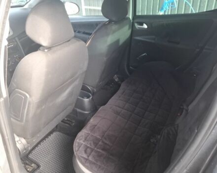 Серый Пежо 207, объемом двигателя 1.4 л и пробегом 245 тыс. км за 3100 $, фото 10 на Automoto.ua