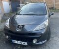 Сірий Пежо 207, об'ємом двигуна 1.4 л та пробігом 150 тис. км за 4518 $, фото 1 на Automoto.ua