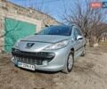 Серый Пежо 207, объемом двигателя 1.4 л и пробегом 215 тыс. км за 3750 $, фото 1 на Automoto.ua