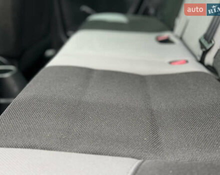 Серый Пежо 207, объемом двигателя 1.4 л и пробегом 126 тыс. км за 4800 $, фото 18 на Automoto.ua