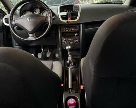 Серый Пежо 207, объемом двигателя 1.6 л и пробегом 340 тыс. км за 5200 $, фото 2 на Automoto.ua