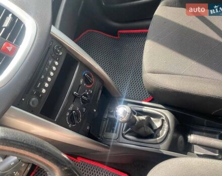 Сірий Пежо 207, об'ємом двигуна 1.4 л та пробігом 188 тис. км за 4999 $, фото 13 на Automoto.ua