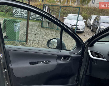 Пежо 207 2010 в Стрые на Automoto.ua Серый Пежо 207, объемом двигателя 1.6 л и пробегом 156 тыс. км за 6390 $, фото 15 на Automoto.ua