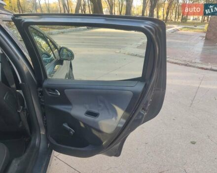 Сірий Пежо 207, об'ємом двигуна 1.6 л та пробігом 158 тис. км за 4500 $, фото 23 на Automoto.ua