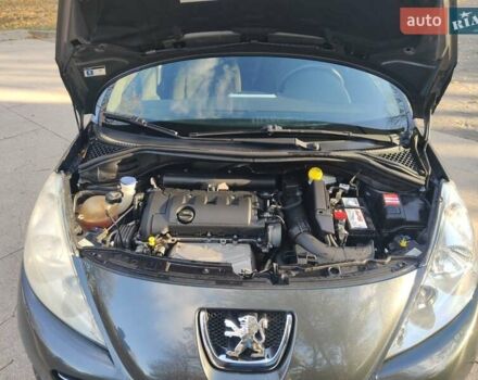 Сірий Пежо 207, об'ємом двигуна 1.6 л та пробігом 158 тис. км за 4500 $, фото 33 на Automoto.ua