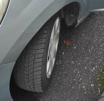 Сірий Пежо 207, об'ємом двигуна 1.6 л та пробігом 175 тис. км за 5700 $, фото 5 на Automoto.ua