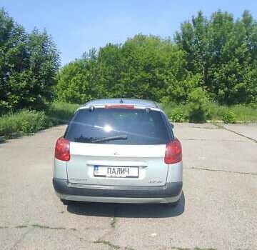 Пежо 207 2010 в Белой Церкве на Automoto.ua Серый Пежо 207, объемом двигателя 1.56 л и пробегом 350 тыс. км за 6200 $, фото 2 на Automoto.ua