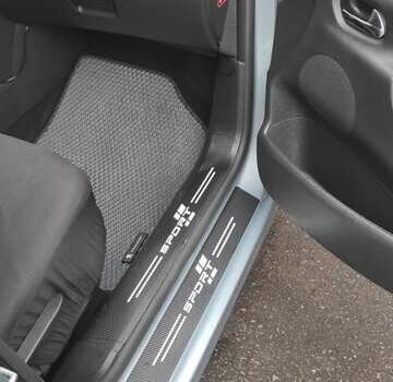 Сірий Пежо 207, об'ємом двигуна 1.6 л та пробігом 175 тис. км за 5700 $, фото 12 на Automoto.ua