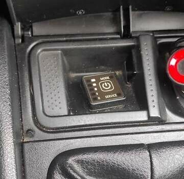 Сірий Пежо 207, об'ємом двигуна 1.6 л та пробігом 175 тис. км за 5700 $, фото 9 на Automoto.ua