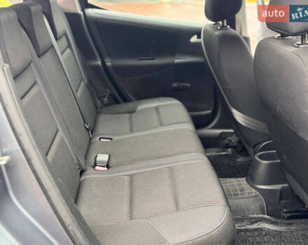 Сірий Пежо 207, об'ємом двигуна 1.56 л та пробігом 220 тис. км за 4750 $, фото 9 на Automoto.ua