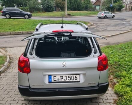 Серый Пежо 207, объемом двигателя 0 л и пробегом 250 тыс. км за 5450 $, фото 4 на Automoto.ua