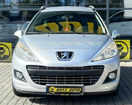 Серый Пежо 207, объемом двигателя 1.6 л и пробегом 213 тыс. км за 6500 $, фото 1 на Automoto.ua