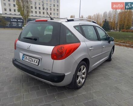 Серый Пежо 207, объемом двигателя 1.6 л и пробегом 200 тыс. км за 4600 $, фото 4 на Automoto.ua