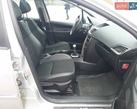 Сірий Пежо 207, об'ємом двигуна 1.6 л та пробігом 200 тис. км за 4600 $, фото 15 на Automoto.ua