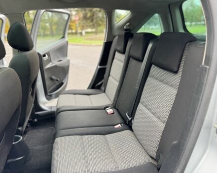 Серый Пежо 207, объемом двигателя 1.6 л и пробегом 343 тыс. км за 2700 $, фото 18 на Automoto.ua