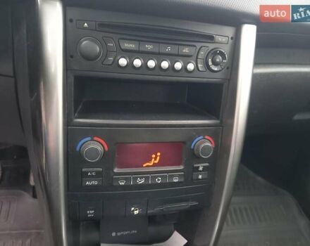 Серый Пежо 207, объемом двигателя 1.6 л и пробегом 200 тыс. км за 4600 $, фото 22 на Automoto.ua