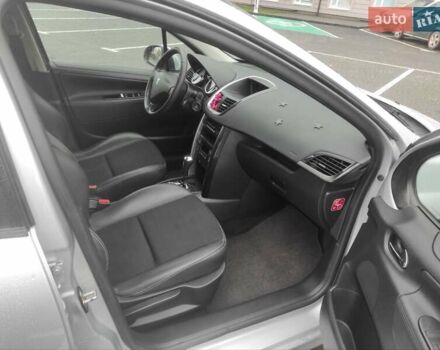Серый Пежо 207, объемом двигателя 1.6 л и пробегом 120 тыс. км за 6500 $, фото 6 на Automoto.ua
